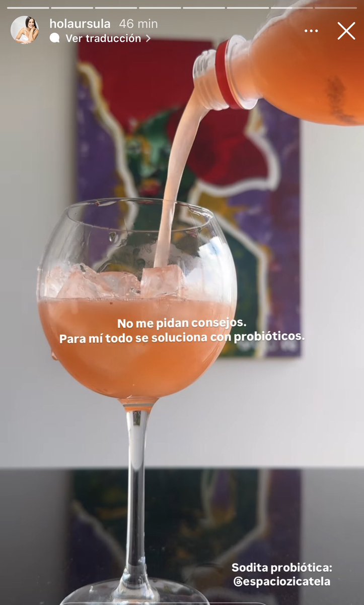 Para ustedes que andan con diarrea y estréñidos que esperan para tomar nuestras soditas? 😏

Mi queen ya la aprobó 💛