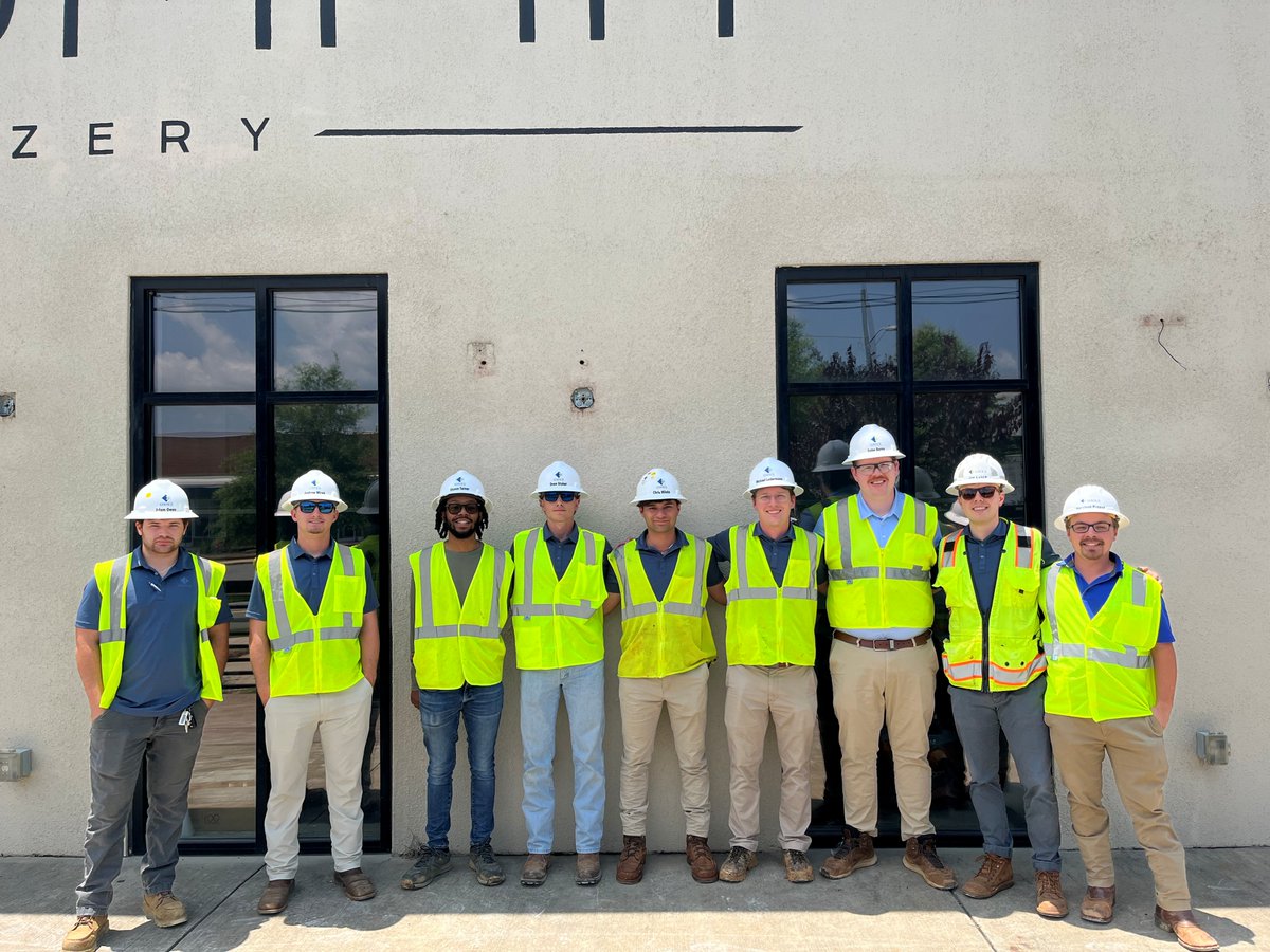 Meet the future of construction in the Carolinas. We welcomed nine summer interns who are eager, ambitious, and ready to build!
#Summer2025 #Internship #EdificeConstruction