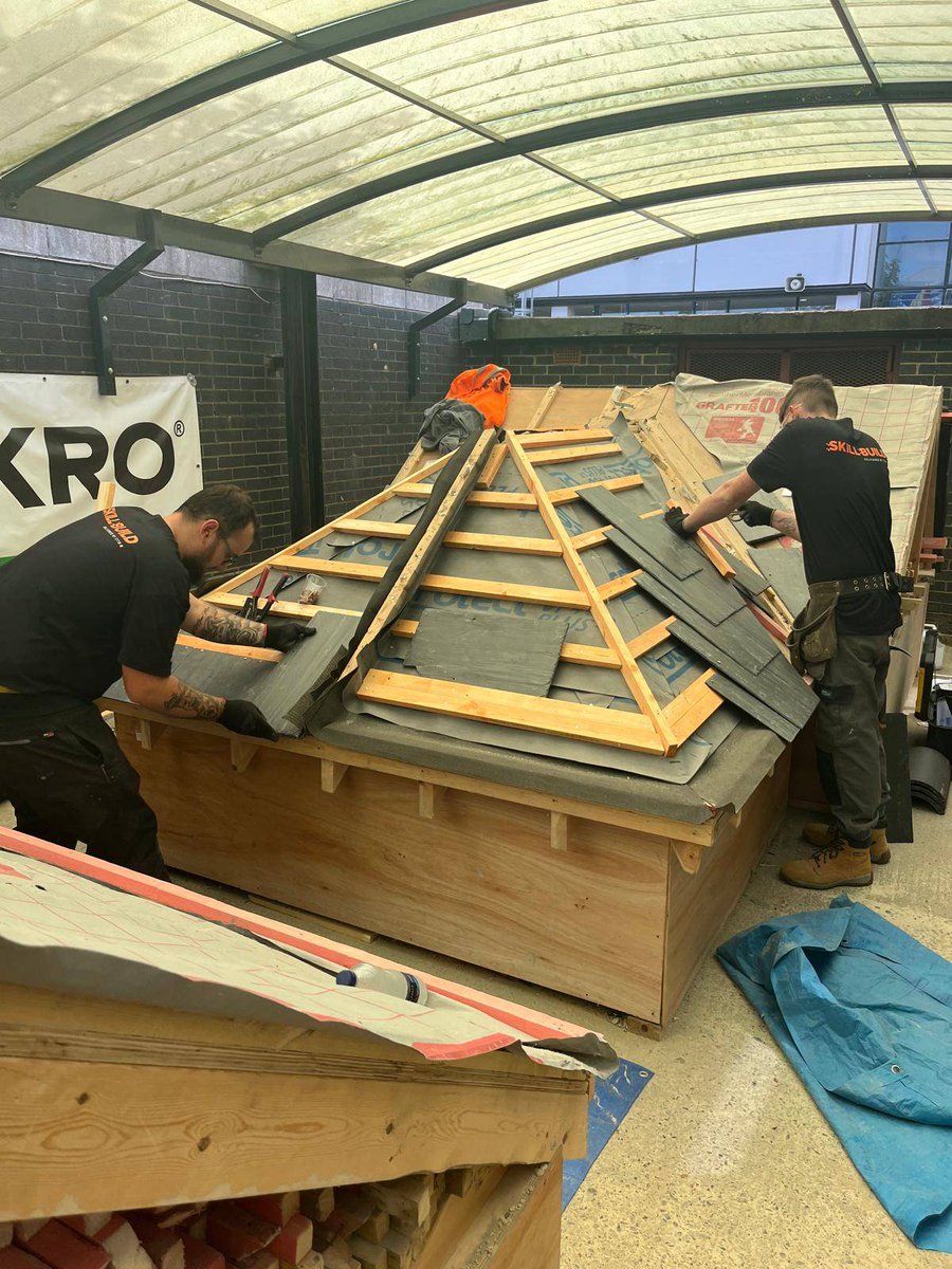TheNFRC's tweet image. #SkillBuild regional heats landed in the North East today with competitors going head-to-head at Newcastle College💪

The slating and tiling category continues to deliver fantastic performances from the young roofers, and today is no exception. The competition is fierce!