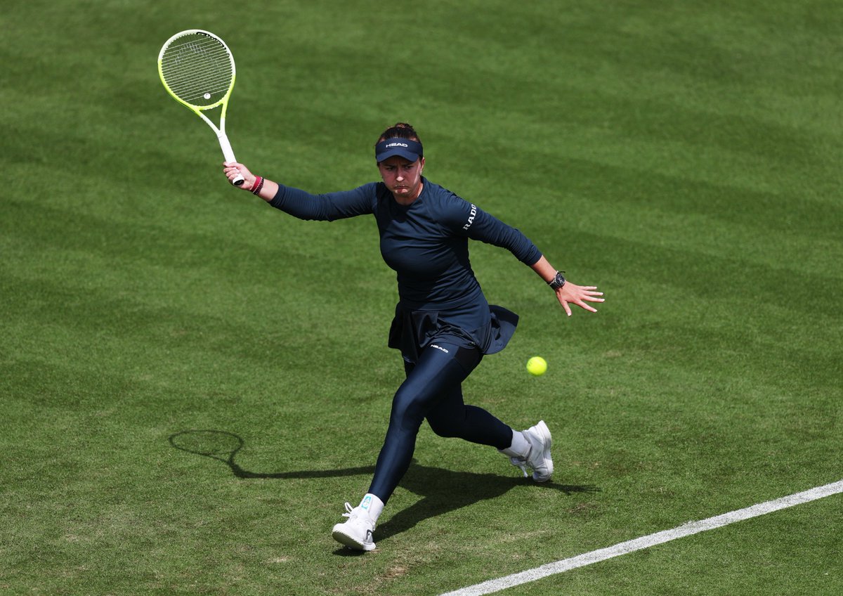 Barbora Krejčíková jde v Eastbourne dál, 🎾 Kateřině Siniakové nevyšlo druhé kolo v Bad Homburgu. ✖️

Více 👉 sport.ceskatelevize.cz/clanek/tenis/k…
