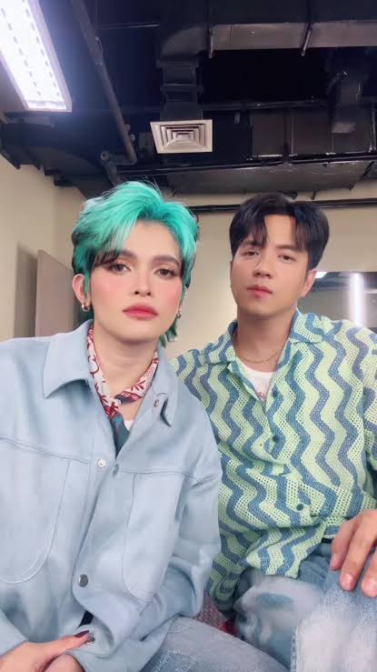 vicotinamide's tweet photo. each other’s palagi in every universe 🥺💗 https://t.co/B85v4F5flh