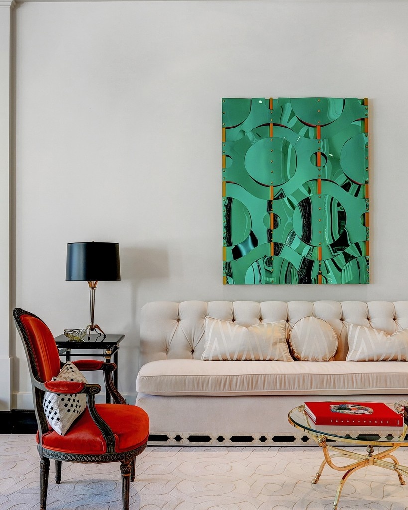 Lustrous + rhythmic 🪩🎶🍀

Thomas Glassford (American, b 1963)
Four 1/2 Cell Green Variegated, 2011
Mirrored plexiglass and anodized aluminum 

Interior design: @elizabethyoungdesign