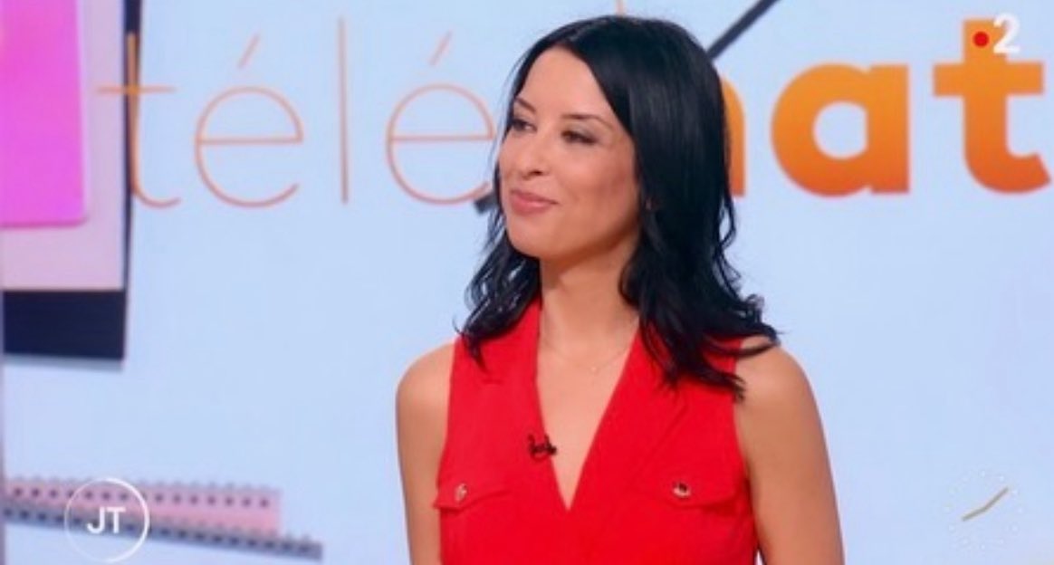 Retour en plateau !!! Trop impatiente de vous retrouver cet été sur @Telematin ! 
J’espère que vous allez vous lever tôt avec nous, vacances ou non… 🤗