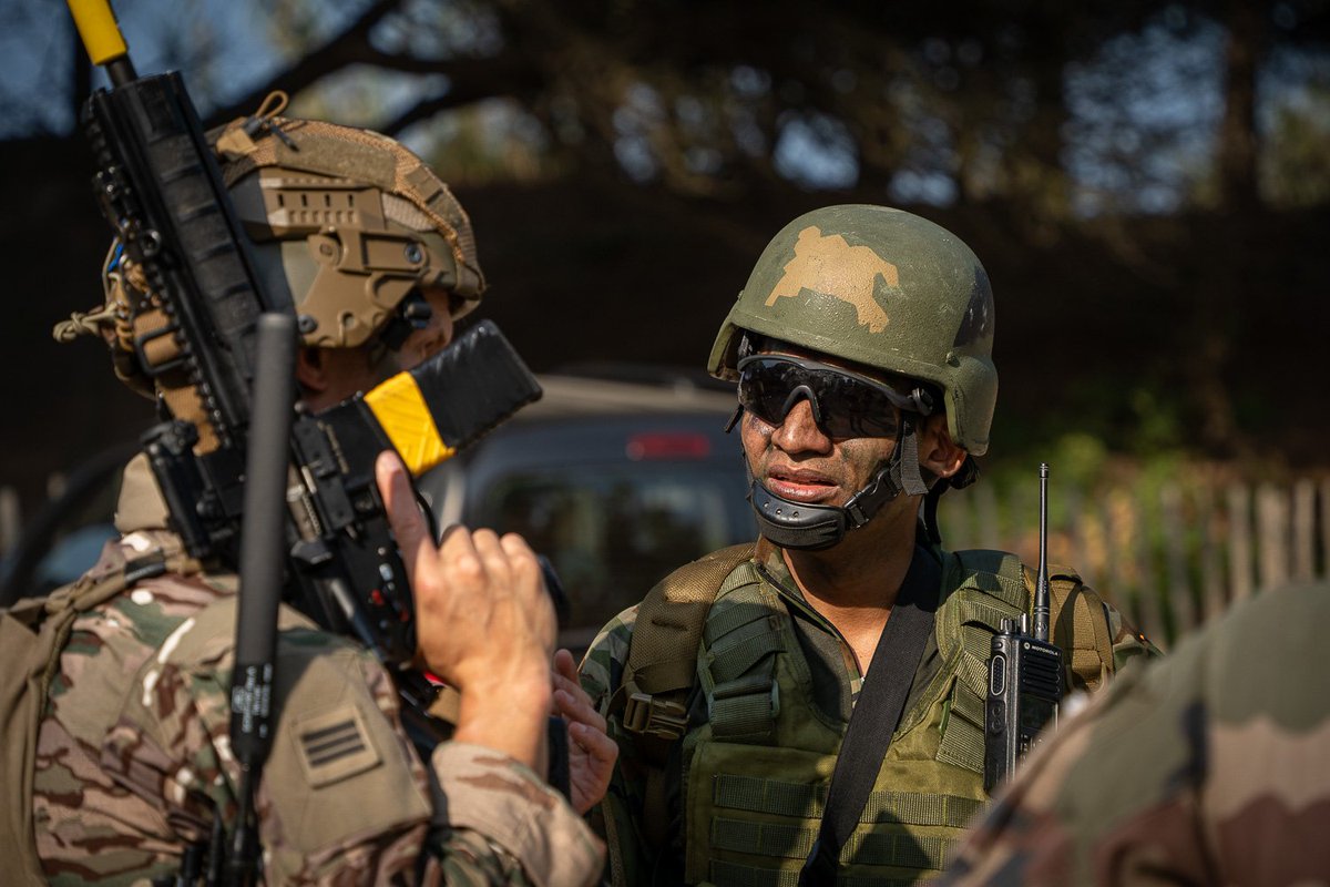 COM6BLB's tweet image. 🇮🇳🤝🇫🇷 SHAKTI 2025
Après une 1re édition l'an passé en Inde, le @Cdc_13eDBLE accueille l’armée de Terre indienne @adgpi en France. Cet échange entre les deux @armeedeterre est centré sur le partage d’expérience et la coopération opérationnelle.