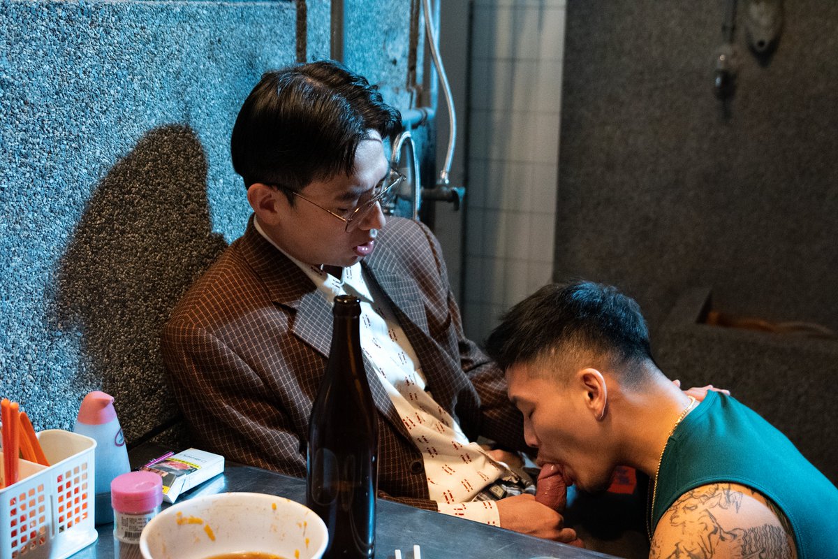 大家熱愛的父子系列"誘"出續集拉~完整版影片已上架到首頁點擊囉~Everyone’s favorite “Father and Son” series
The “Temptation” sequel is finally here!
Full video now available — click the link on the homepage to watch!#言嘉佑 #YA
"誘"出續集拉~
完整版影片已上架
到首頁點擊囉~
Everyone’s