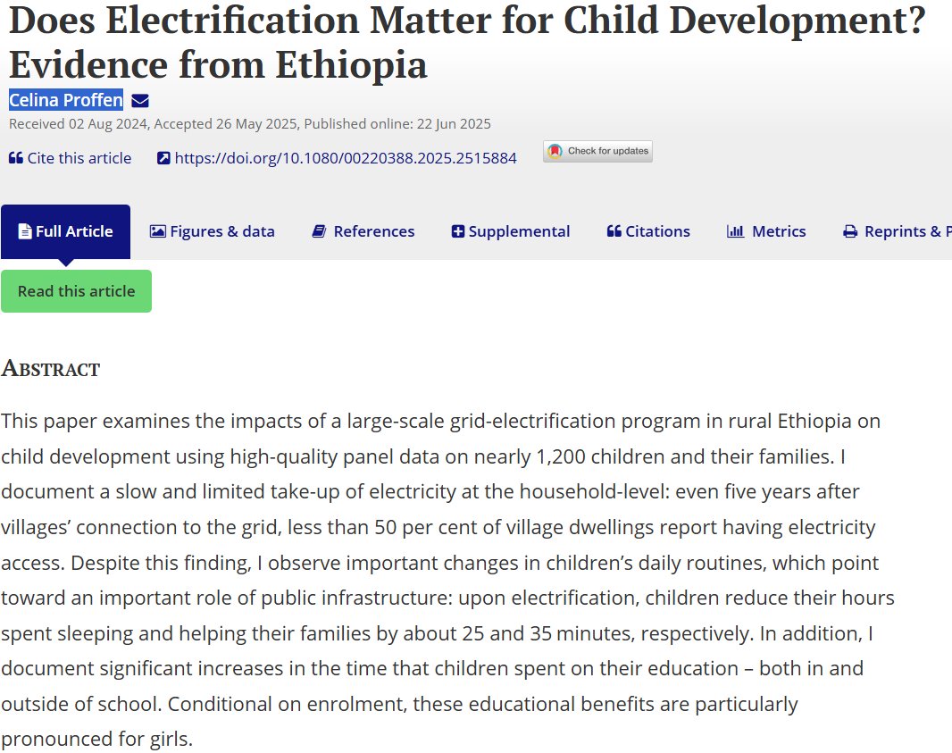 JDevStudies's tweet image. How does electrification impact child development in rural 🇪🇹?
New study in #JDevStudies finds that children spend more time on education, especially girls, and less time sleeping or helping families, even as access stays low
Read more👉🏾: doi.org/10.1080/002203…
@WorldBank