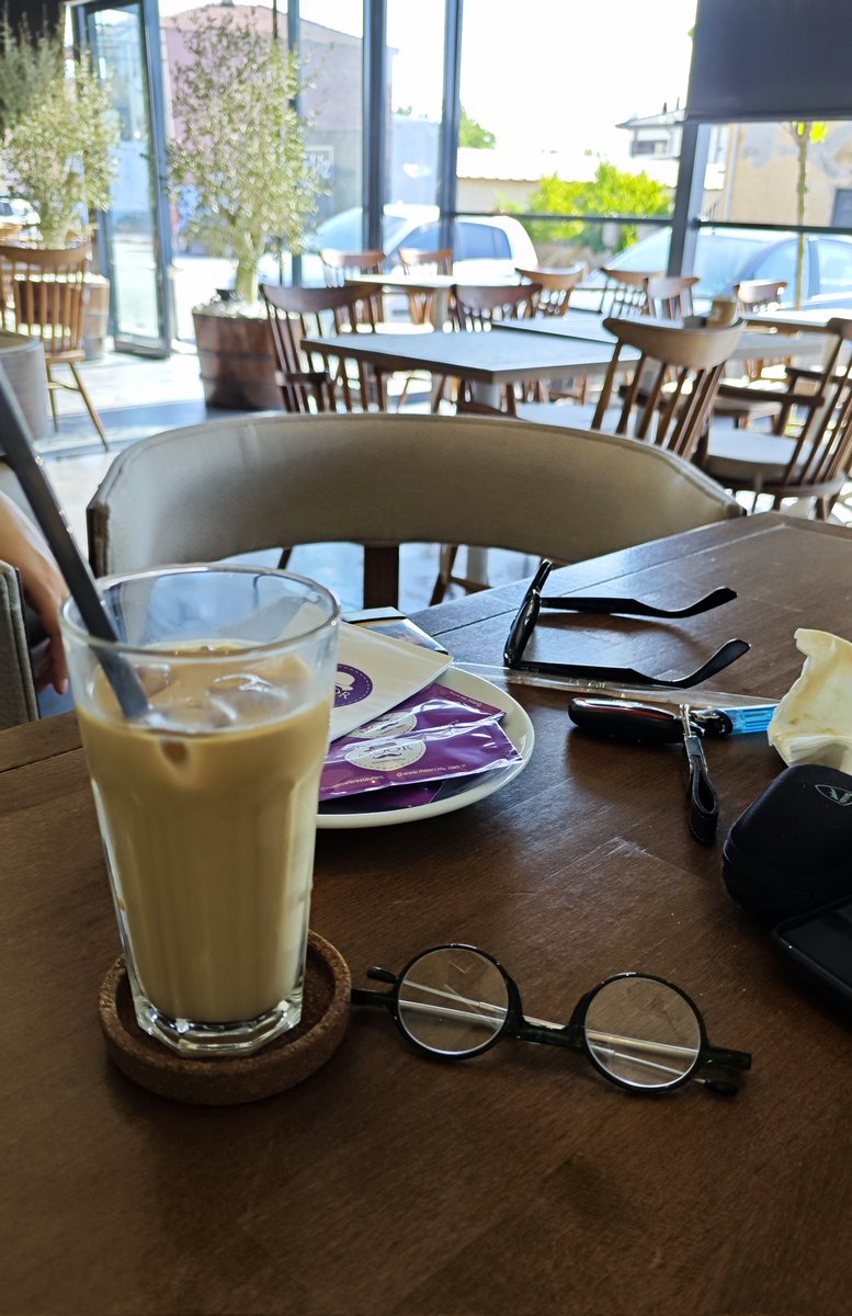 FDumduz's tweet image. #Mola #icelatte☕