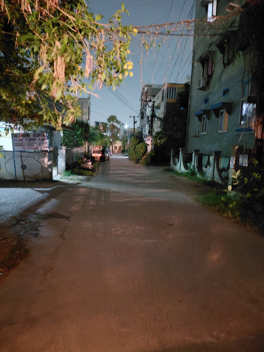 AppaaraoK's tweet photo. Hi @GHMCOnline ,

At Sai Swapna Hospital lane, Old Safilguda, streetlights are not functioning, leaving the roads dark and unsafe for pedestrians. Kindly inspect and resolve the issue at the earliest. @amoh_c28
@Ynagaraju18 @ae_elec_cir28mk https://t.co/WKgqpESEWp