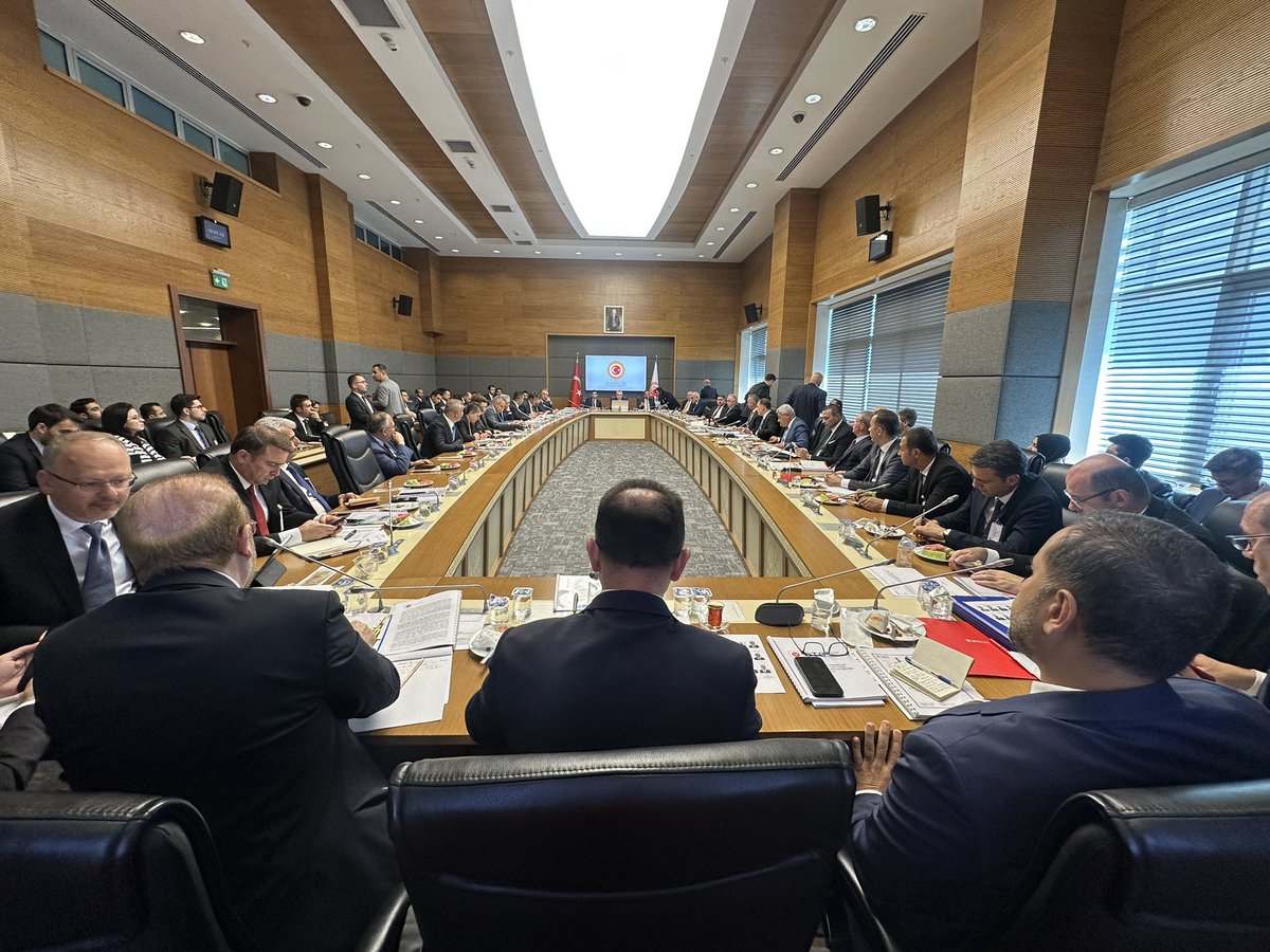 📍TBMM | KİT Komisyonu

Türkiye Petrolleri A.O. (TPAO) ve Turkish Petroleum Off-Shore Technology Center A.Ş.’nin 2021 ve 2022 yılı hesaplarına ilişkin üst komisyon toplantısını gerçekleştirdik. 

Görüşmeler sonucunda kurumların hesapları ibra edilmiştir. Hayırlı olsun.