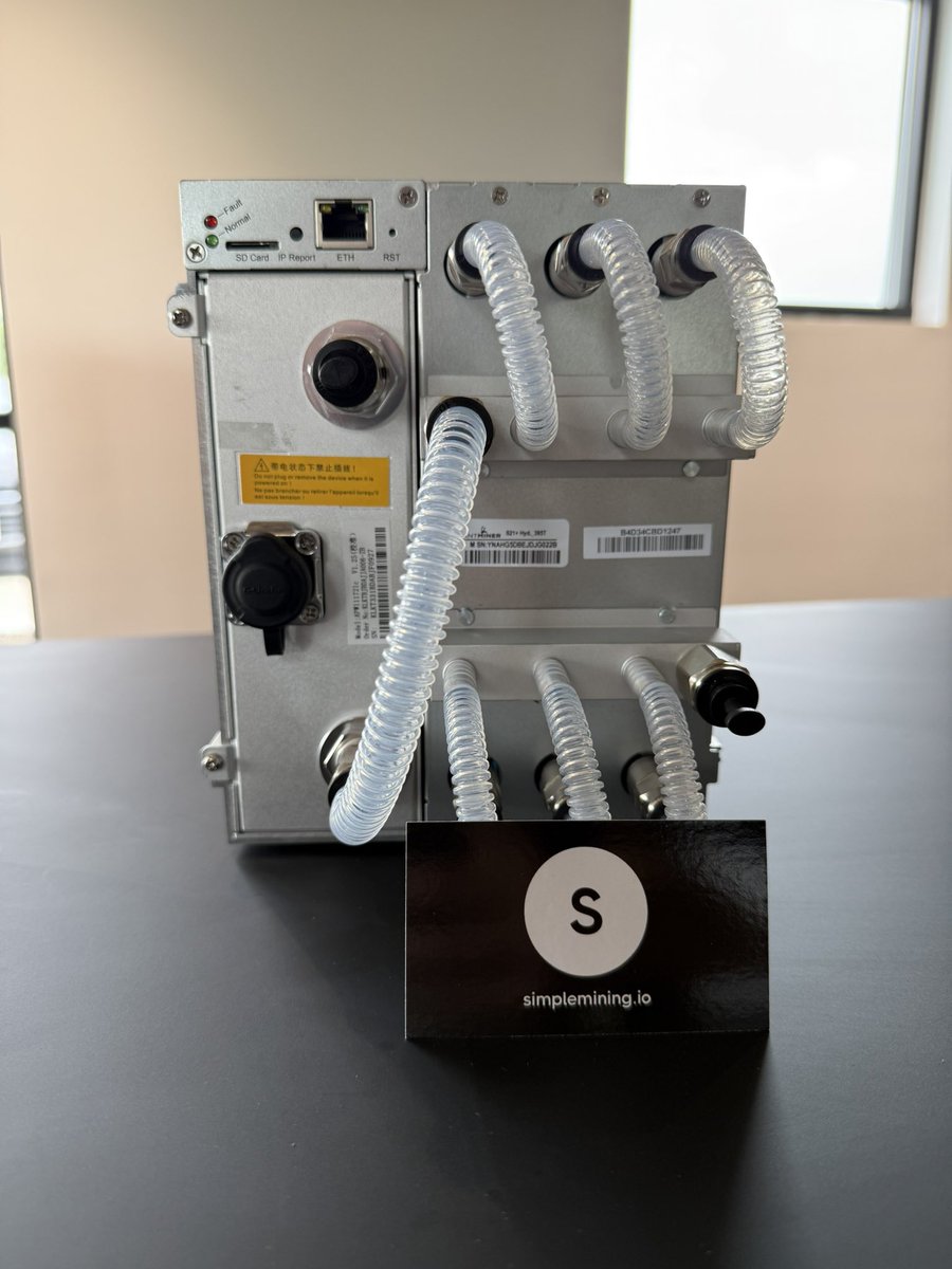 simpleminingio's tweet image. Our first batch of hydro units delivered today for our 50 MW hydro site.

Looking forward to having this site online in the coming months!