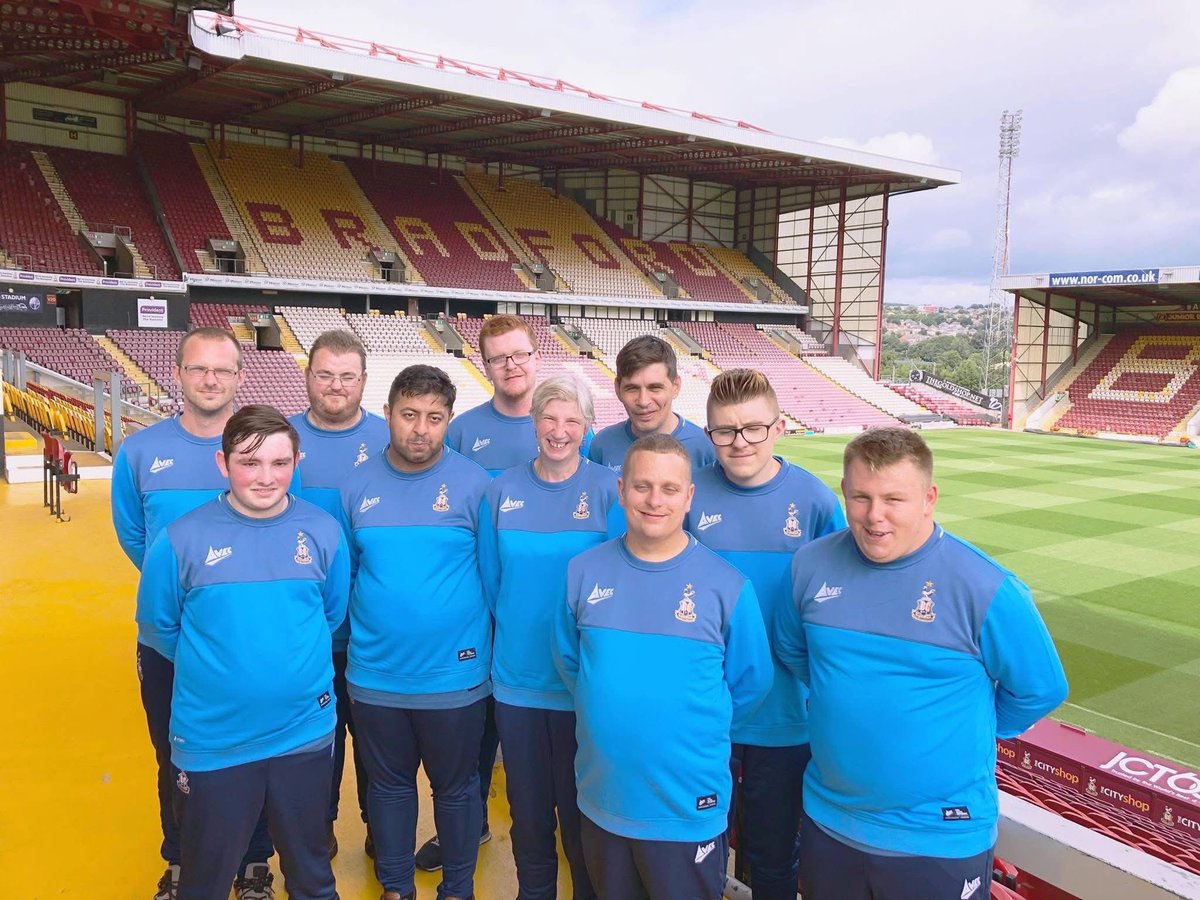 It’s with great sadness , we announce the passing of Julie Dalton, Marks mum x 

Our thoughts go out to Mark and all his family and friends at this sad time. 😢

Julie was both a volunteer at our club and at <a href="/officialbantams/">Bradford City AFC</a>, who she has supported for years. 

She was also an