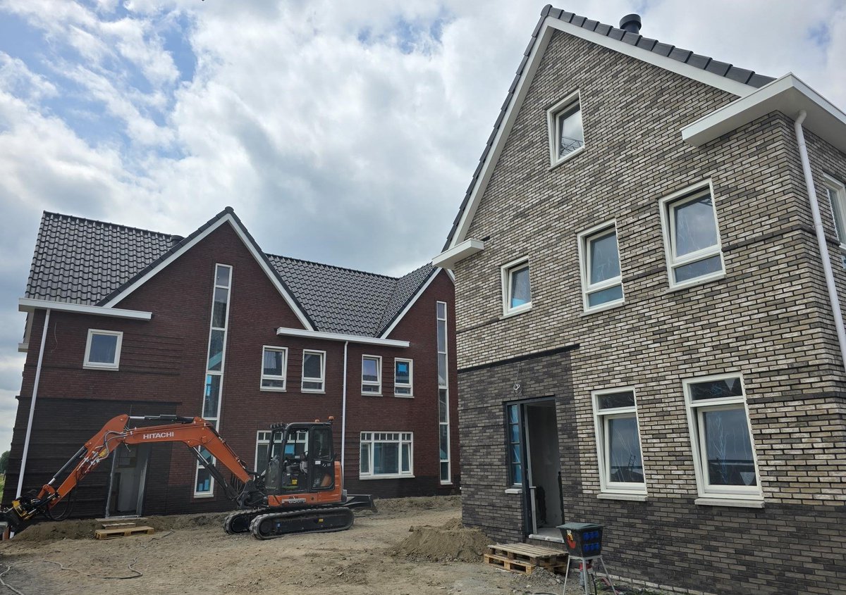 Rijndorpinstall's tweet photo. Afgelopen week zijn de dames op werkbezoek bij project Werkhoven geweest! 

Met prachtig weer😎hebben ze de zeer mooie en luxe koopwoningen - allemaal in geheel eigen stijl - en de beneden-bovenwoningen bekeken. 

#werkhoven #rijndorp https://t.co/KHF4XiUipN