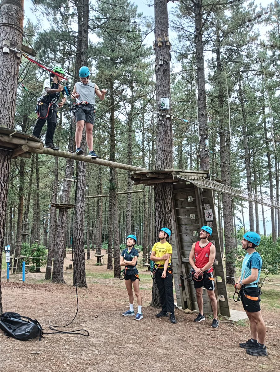 𝐆𝐚𝐳𝐭𝐞𝐞𝐧 𝐞𝐭𝐨𝐫𝐤𝐢𝐳𝐮𝐧𝐚 𝐛𝐮𝐥𝐭𝐳𝐚𝐭𝐳𝐞𝐧 🚀
Abentura parkeetan eta  alturako jardueretan ikastaro espezializatua egin dute Lea-Artibai eta Busturialdeko gazteek.

<a href="/Bizkaia/">Bizkaiko Foru Aldundia/Diputación Foral de Bizkaia</a> #BizkaiaGazteak Lea-Artibaiko 12 udalak babestutako ekintza.