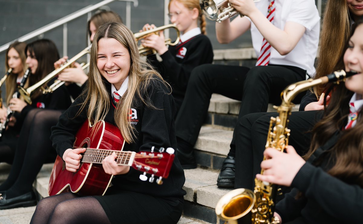 We are celebrating another glowing report from school inspectors, Ofsted! 🤩🎉

Read the full story and Ofsted report here: loom.ly/uvwBV7M