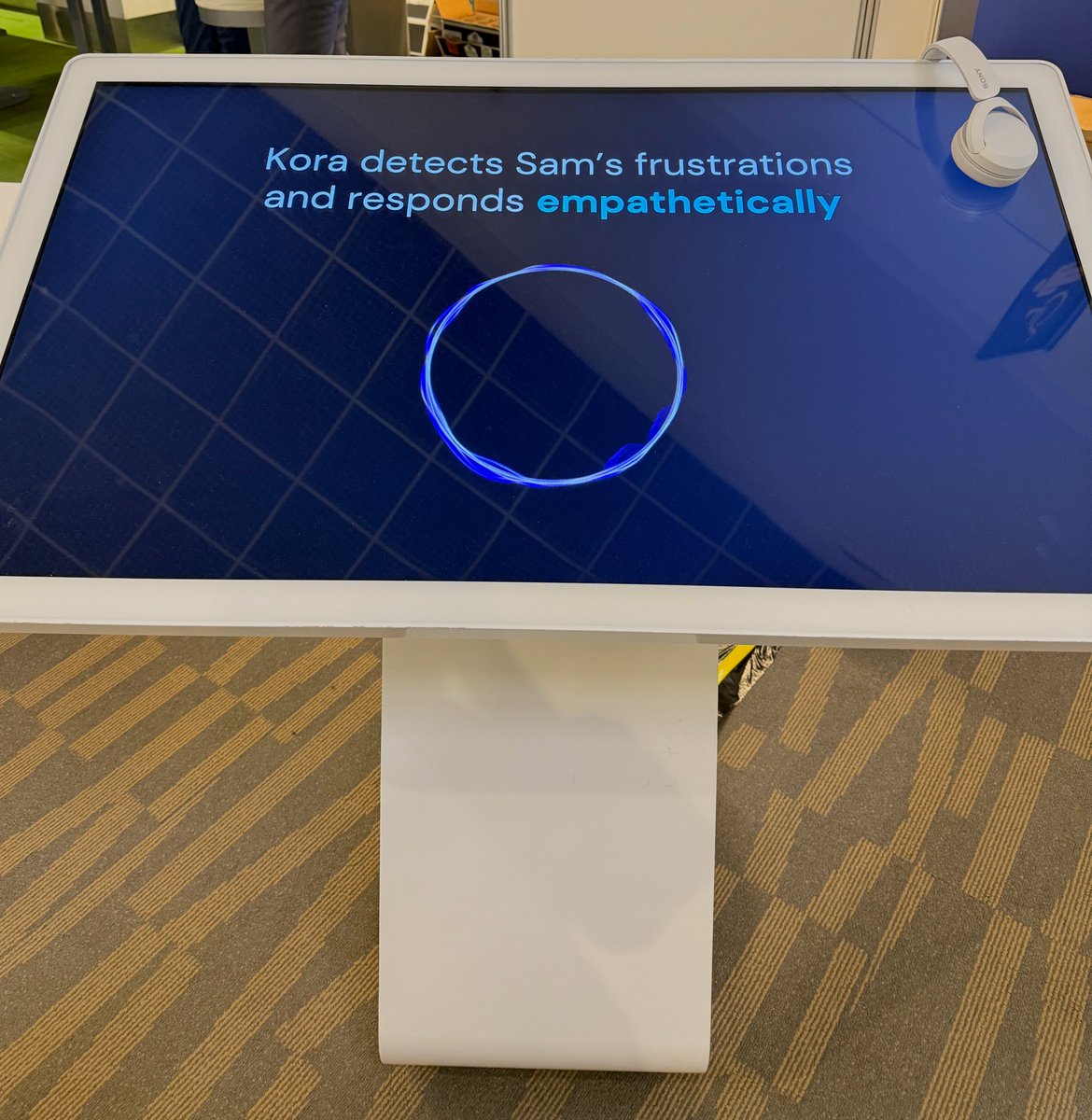 📞 Waiting on hold shouldn’t be part of the billing experience.

🔌 Neither should attending #HFMA with a dead phone.

📍 Find Cedar's charging station and meet Kora, our AI voice agent that helps health systems automate billing calls—without compromising the patient experience.