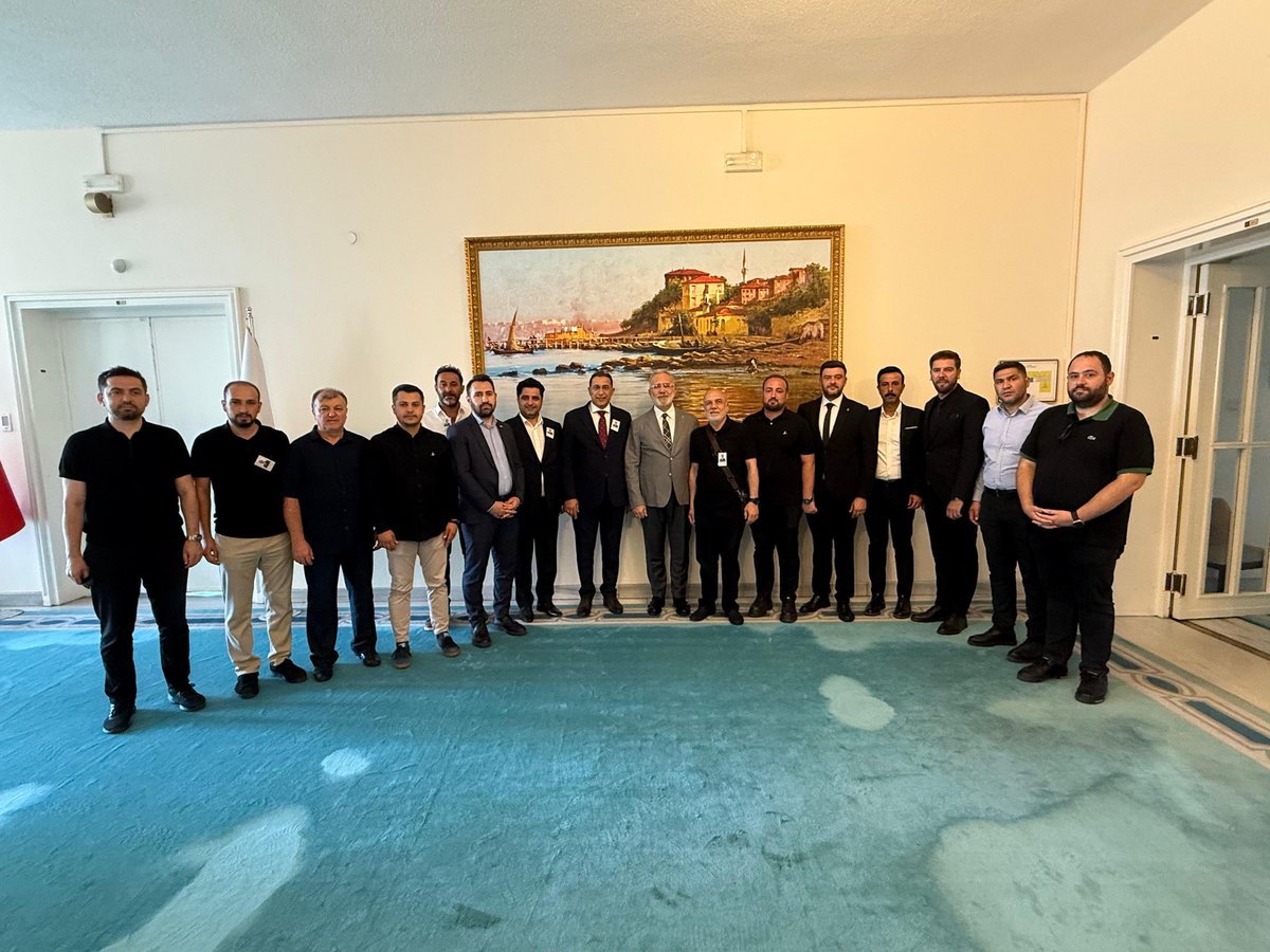 📍#TBMM

#Manisa İl Başkanımız Süleyman Turgut, #Salihli İlçe Başkanımız Nejatcan Uygun, #Şehzadeler İlçe Başkanımız Ahmet Nalband ve beraberindeki hemşehrilerimizi Gazi Meclisimizde misafir ettik.

Değerli dava arkadaşlarıma nazik ziyaretlerinden dolayı teşekkür ediyorum.