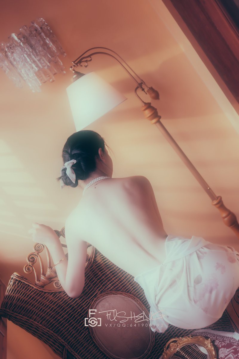 纪念一下 #轻私

📸<a href="/jerry0519001/">摄影师浮生</a> 

投稿<a href="/Fengsiyuan/">Mr.死因</a>
<a href="/BulmaList/">原创榜单</a> 
<a href="/ToBulaer/">布拉尔</a>