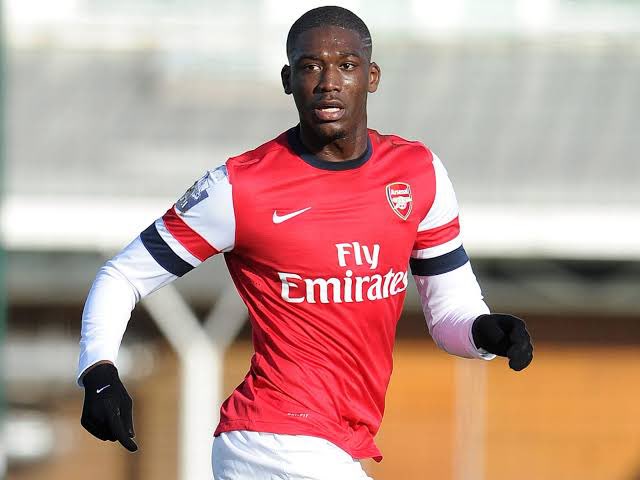 Arsenal’s transfer rumours of Gyokeres and Sesko remind me of the 2012/2013 season when they were linked with Cavani, Higuain, and Karim Benzema. Well they ended up signing  Yaya Sanogo. 😂😂😂

Peak Arsenal: champagne dreams, tap water budget. 😅