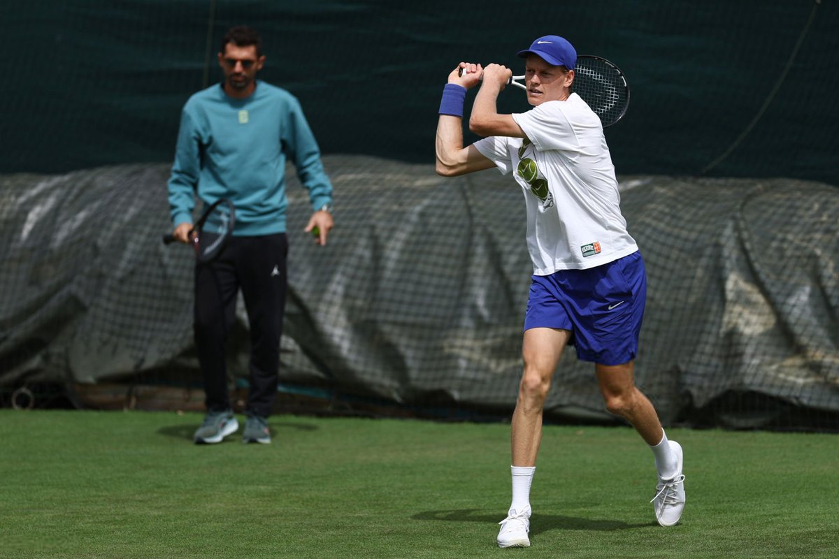 Jannik Sinner 

#Wimbledon