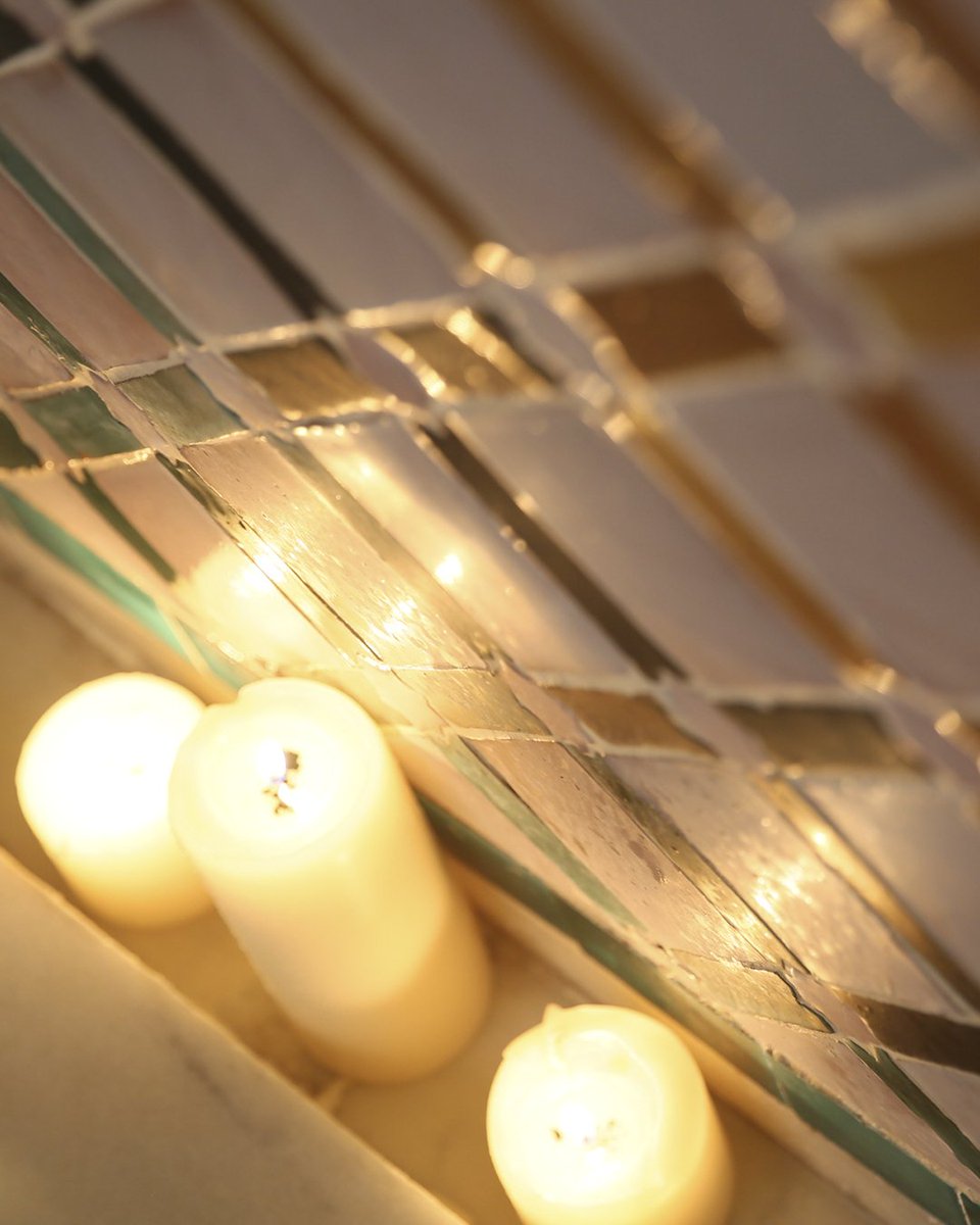 La riqueza del alma en saborear cada segundo.

La pureza en el pensar de la mente que no vive esperando, sino presenciando.

#MomentoPresente #MomentoDeCalma