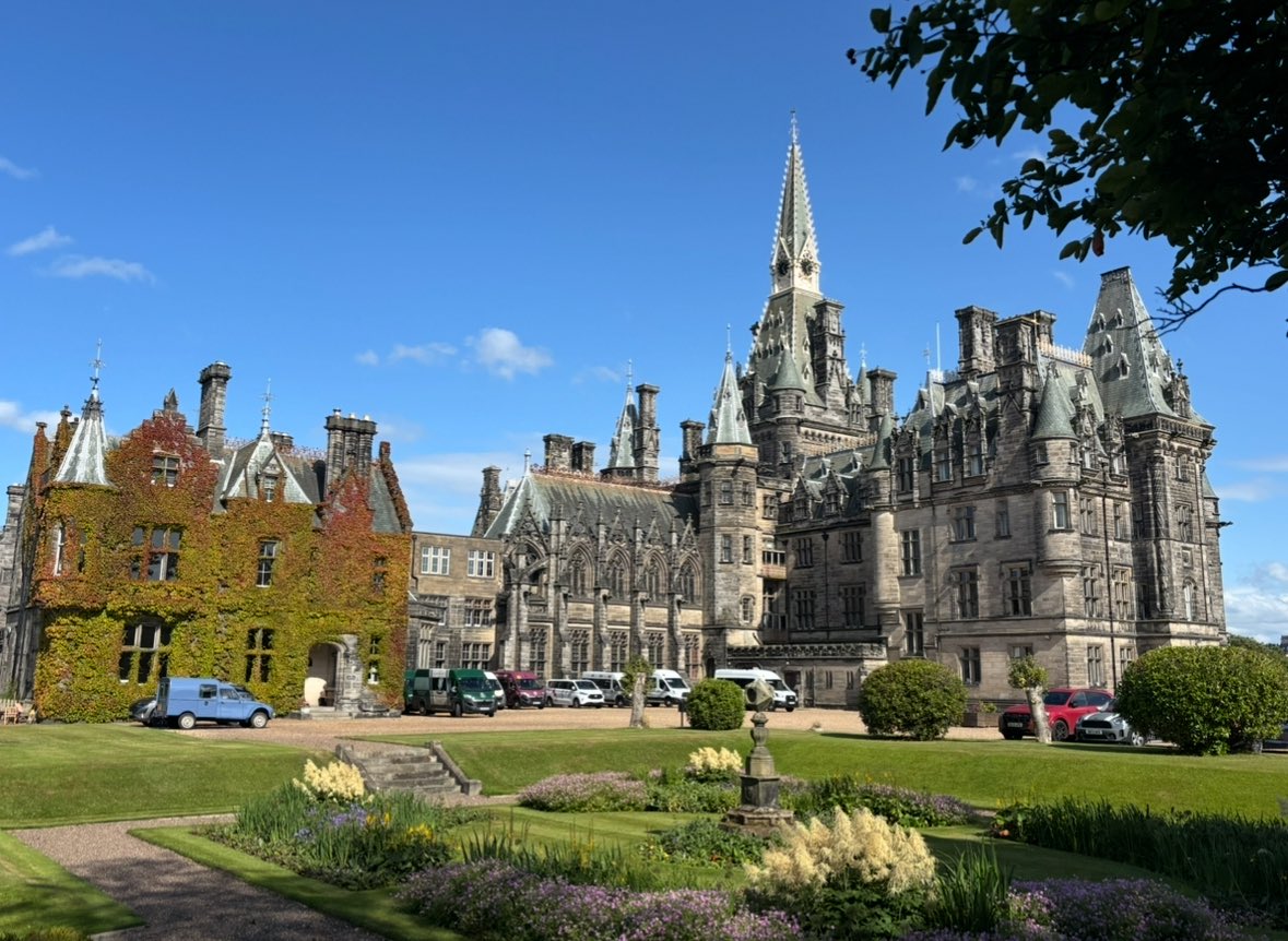 Always get goosebumps from the phenomenal beauty of #fettes <a href="/fettescommunity/">Fettes Community</a>  . So good ti be back for the IAPS on Sunday. Thanks for hosting <a href="/Fettes_Sport/">Fettes College Sport</a>