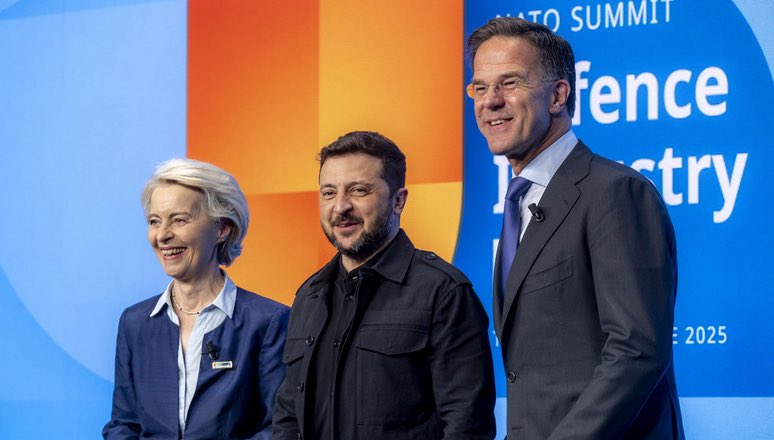 Speaking at the #NATOsummit Defence Industry Forum, <a href="/SecGenNATO/">Mark Rutte</a> Mark Rutte called on #NATO Allies, partners &amp;  industry to “unite, innovate and deliver” to ensure the Alliance is able to “win this new war of production”

ℹ️ bit.ly/3IaOjVQ