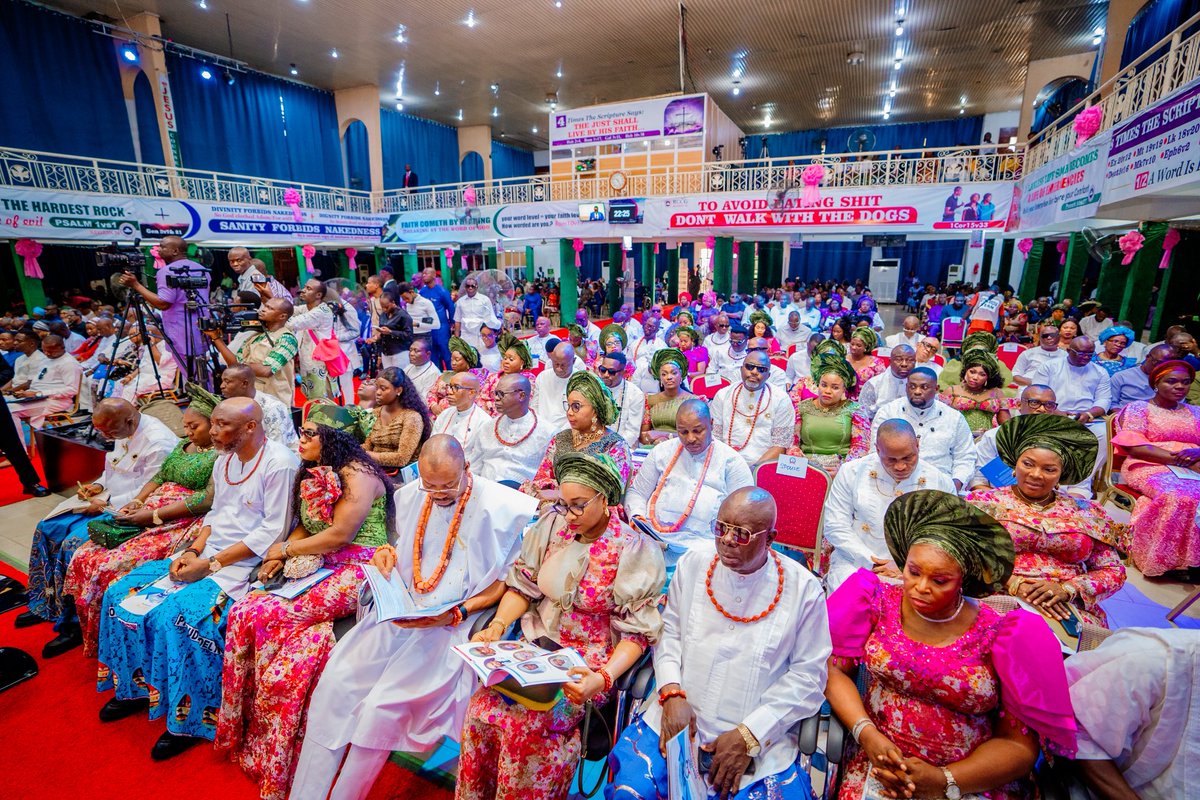 MarilynOkowa's tweet photo. Thankful for 2yrs in office! We all gathered at RCCG HQ, Asaba for a Thanksgiving Service, praising God for His faithfulness & guidance. We will continue to seek His face as we redouble our efforts to offer effective representation to all Deltans.
#OurPeopleFirst https://t.co/bJnQuqzhtm