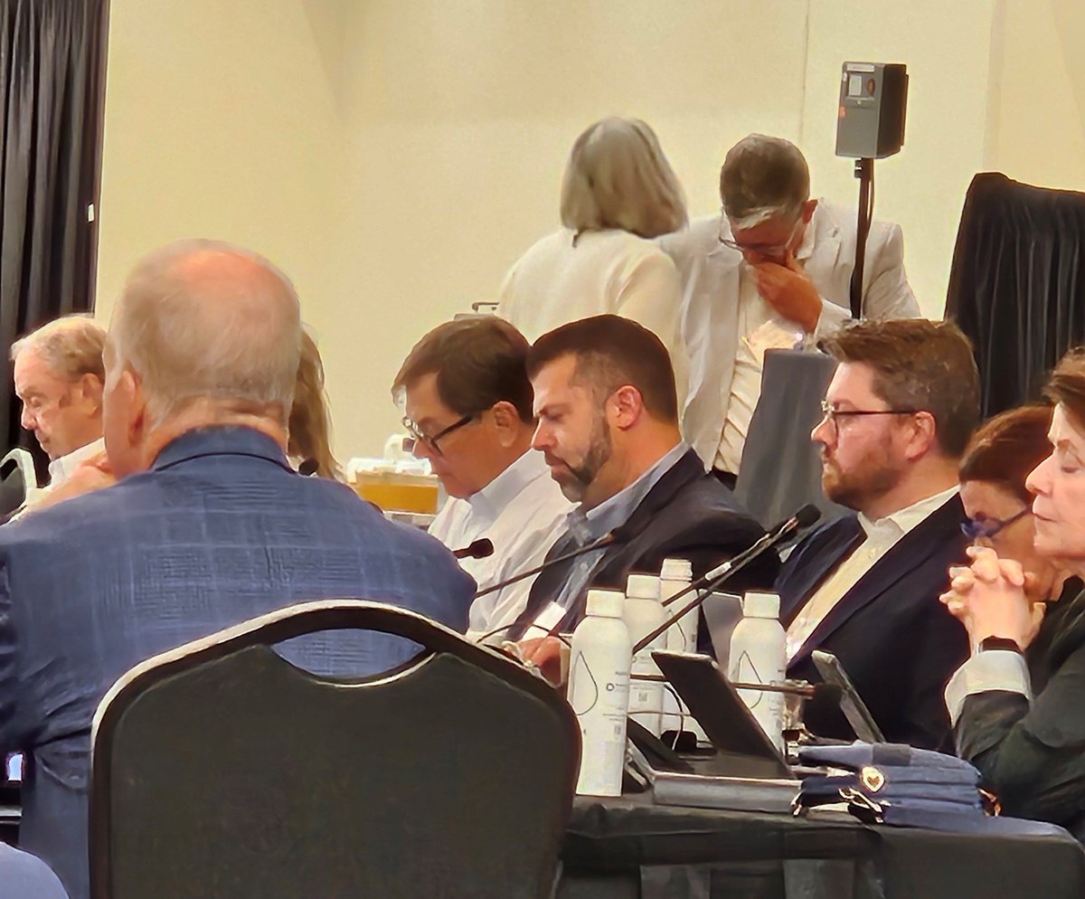nevadadoi's tweet image. 📍 Big Sky, MT | 🏔️ June 23–26
Commissioner Scott Kipper &amp;amp; Deputy Commissioner Ned Gaines are at the #NAIC2025 Mid-Year Roundtable — discussing climate resiliency, market trends, cybersecurity &amp;amp; consumer protections.

#NevadaInsurance #InsuranceRegulation 📊🌎🔒