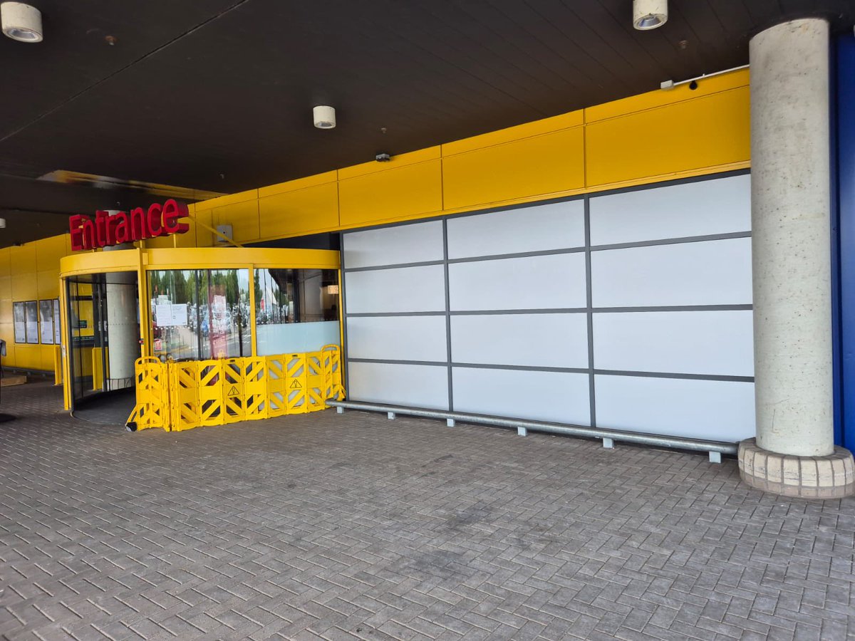 🏗️✨ Transforming Spaces at IKEA Birmingham! our latest project: the installation of grey vinyl on windows at IKEA Birmingham.

📍 Project Location: IKEA Birmingham
💡 Product: Satin Grey Blockout Vinyl

Have a project in mind? Let’s bring it to life!