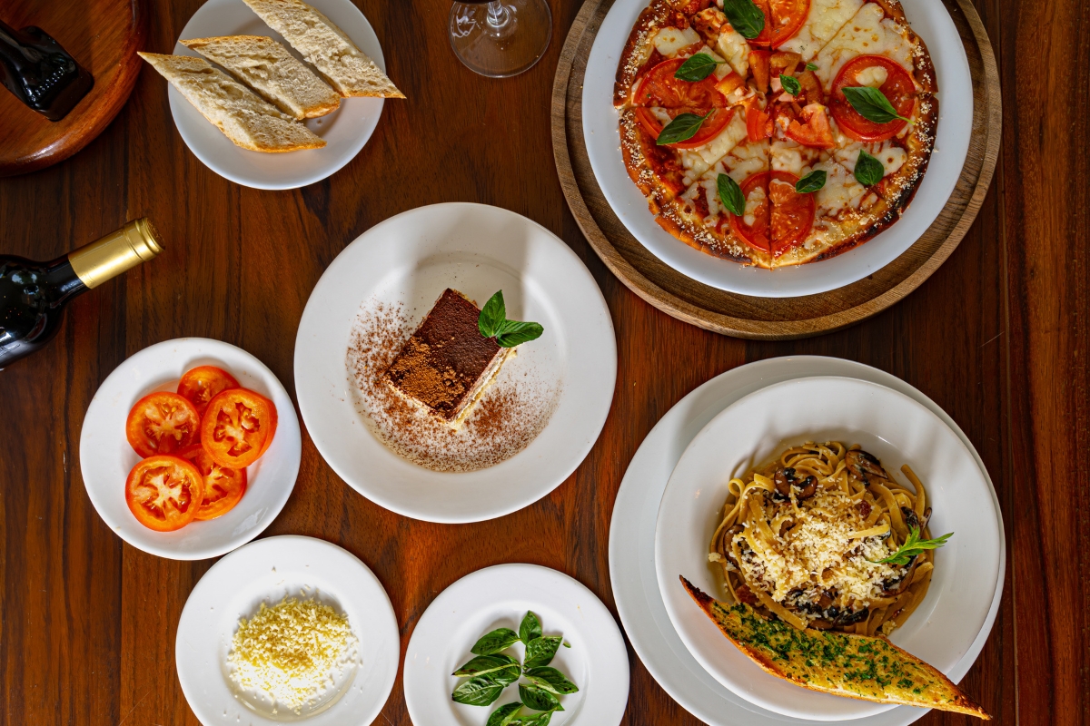 Sabores que te transportan directo a Italia, sin salir del paraíso. IL FORNO te espera.🍕🇮🇹

📍 Grand Oasis Cancún

bit.ly/3y9u9ST

#TheEntertainmentResort #OasisLovesU #vacationvibes #travelphotos #dreamdestination #summerstyle