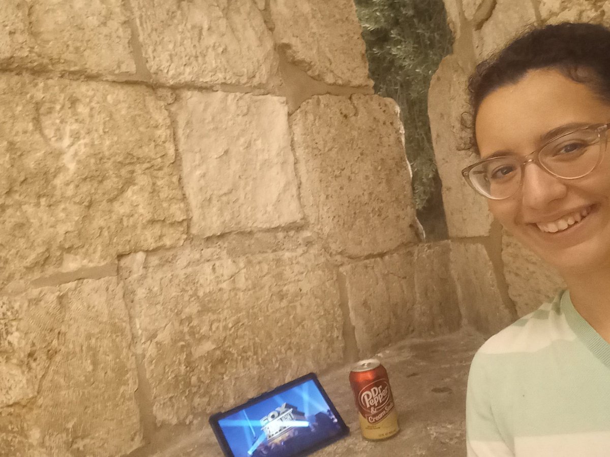 יעל tweet media