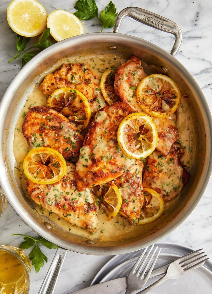 Made my kitchen feel like a 5-star restaurant with this Parmesan Lemon Chicken! 😏
#HomeChefVibes

#RestaurantQuality

#FancyFeasts

#LemonLover

#ParmesanPerfection

#DinnerGoals

#PoshPlates

#ChicEats

#GourmetAtHome

#FeastYourEyes
