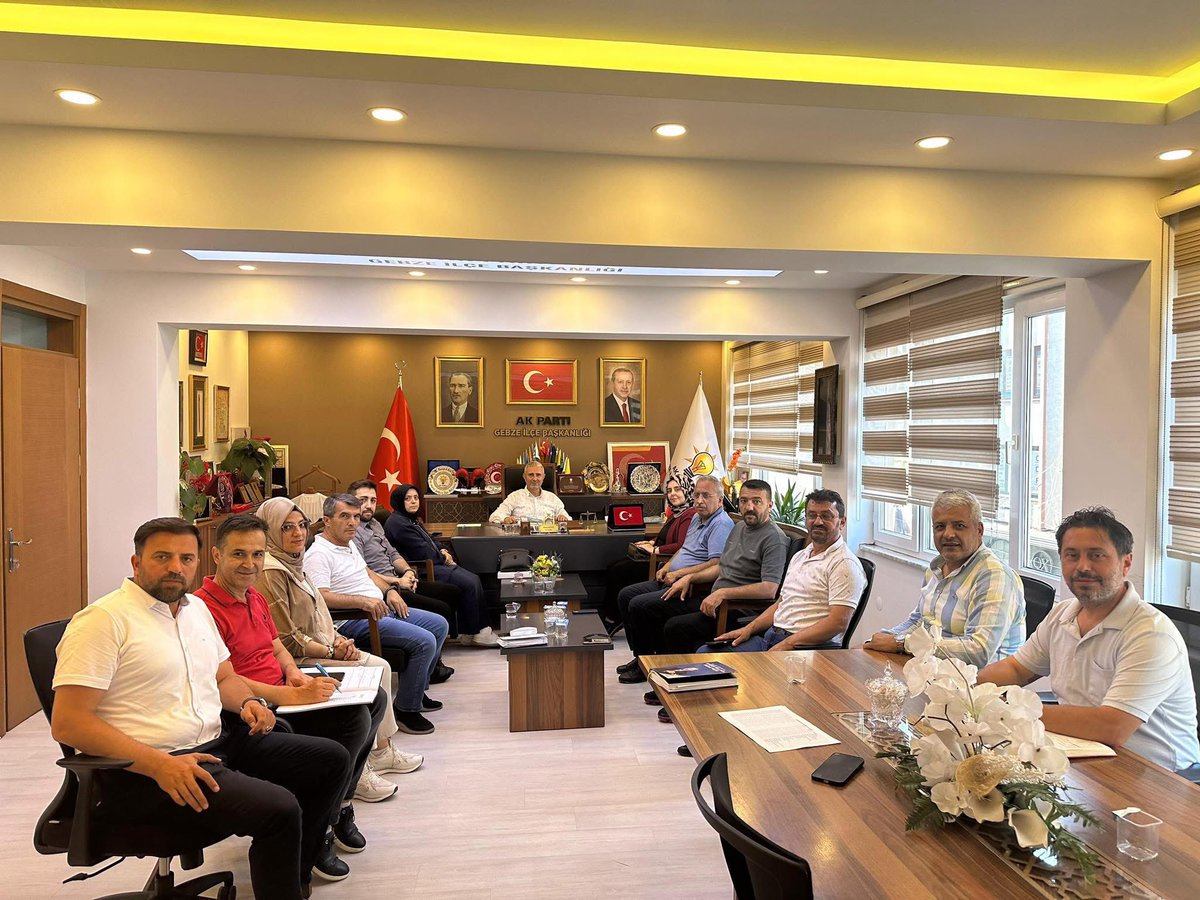 İl yöneticimiz Neslihan Erattır’ın katılımıyla Haftalık Olağan İcra Kurulu Toplantımızı Gerçekleştirdik.
Toplantımızda Alınan Kararların Hayırlara Vesile Olmasını Diliyorum. 

#AkpartiGebze
#DurmakYokYolaDevam
