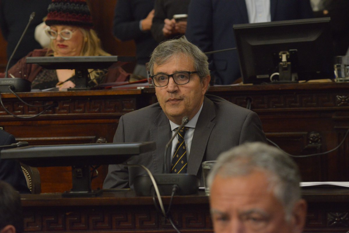 Nueva ley pone fin a la impunidad del “no contestar” en la administración pública: impulsada por el senador <a href="/AMMagistretti/">Armando Magistretti</a>, obliga a identificar y sancionar al funcionario responsable cuando la Justicia admite una acción por denegación tácita. 
👇👇 👇
miradordiario.com.ar/nueva-ley-pone…