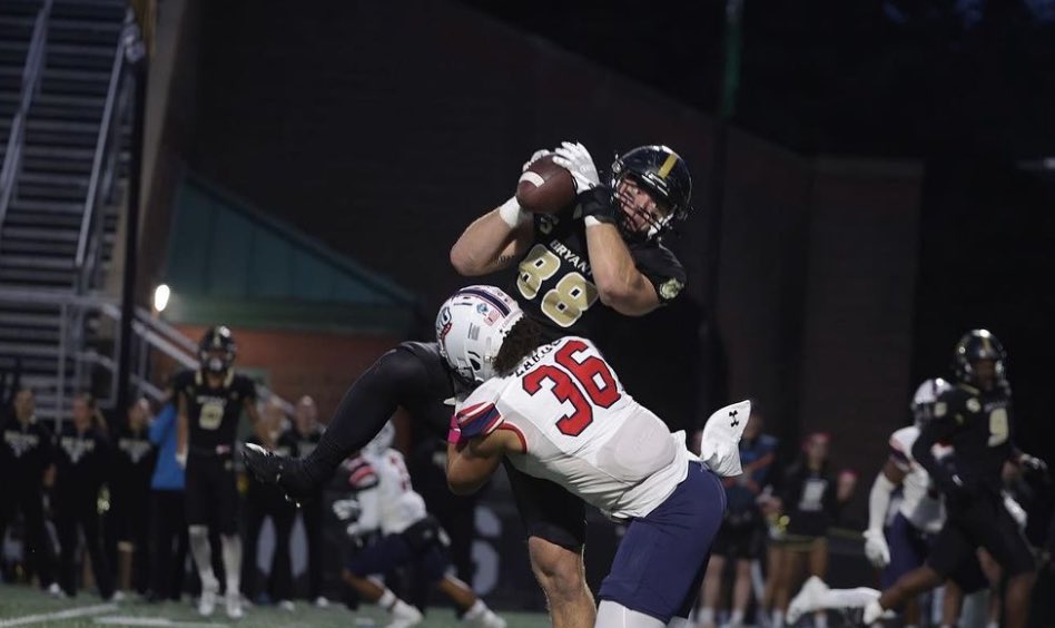 elijah guertin (@elijahgoinupp) on Twitter photo Blessed to receive my 3rd D1 offer from Bryant University !!
<a href="/CMerrittMT/">Chris Merritt</a> @coachfresilli <a href="/hendrickenfb/">Keith Croft</a> @AGTG Blessed to receive my 3rd D1 offer from Bryant University !!
<a href="/CMerrittMT/">Chris Merritt</a> @coachfresilli <a href="/hendrickenfb/">Keith Croft</a> @AGTG