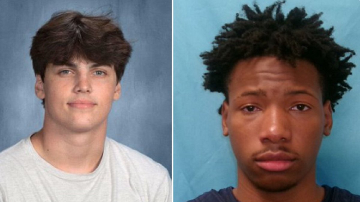 E X X ➠A L E R T S (@exxalerts) on Twitter photo BREAKING: 🚨 Grand Jury indicts Karmelo Anthony for k-lling of Austin Metcalf. BREAKING: 🚨 Grand Jury indicts Karmelo Anthony for k-lling of Austin Metcalf.