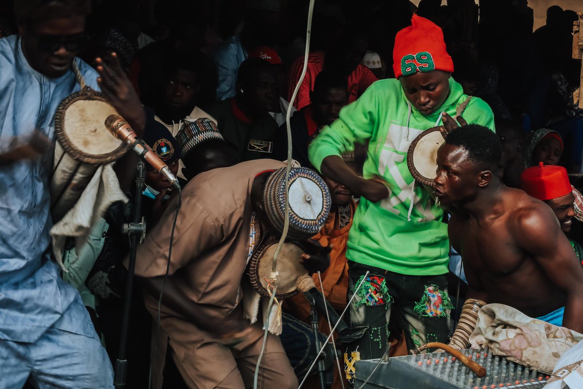DambeWarriors's tweet image. Drumming, Singing, Punching, Roaring.

This is a typlical DAMBE WARRIORS Sunday in KANO.

#dambewarriors
#dambe
#combatsports
#nigeria
#africanculture
#knockout
#fight
#crowdmoments
#Season02
#Kano