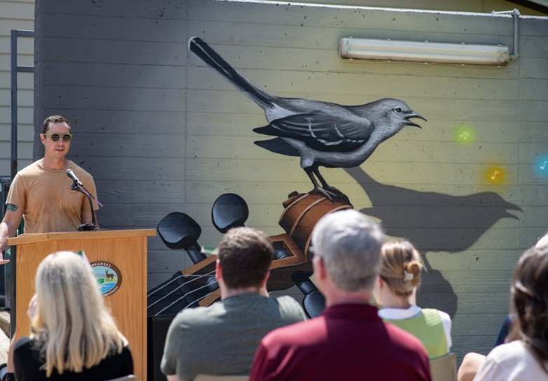 Check out the CBS Sunday Morning feature of artist Jason Jones, who painted several murals downtown, including murals at Main &amp; Capitol, the <a href="/ARGameandFish/">Arkansas Game and Fish Commission</a> and the robot at 300 Main.

cbsnews.com/video/jason-jo…