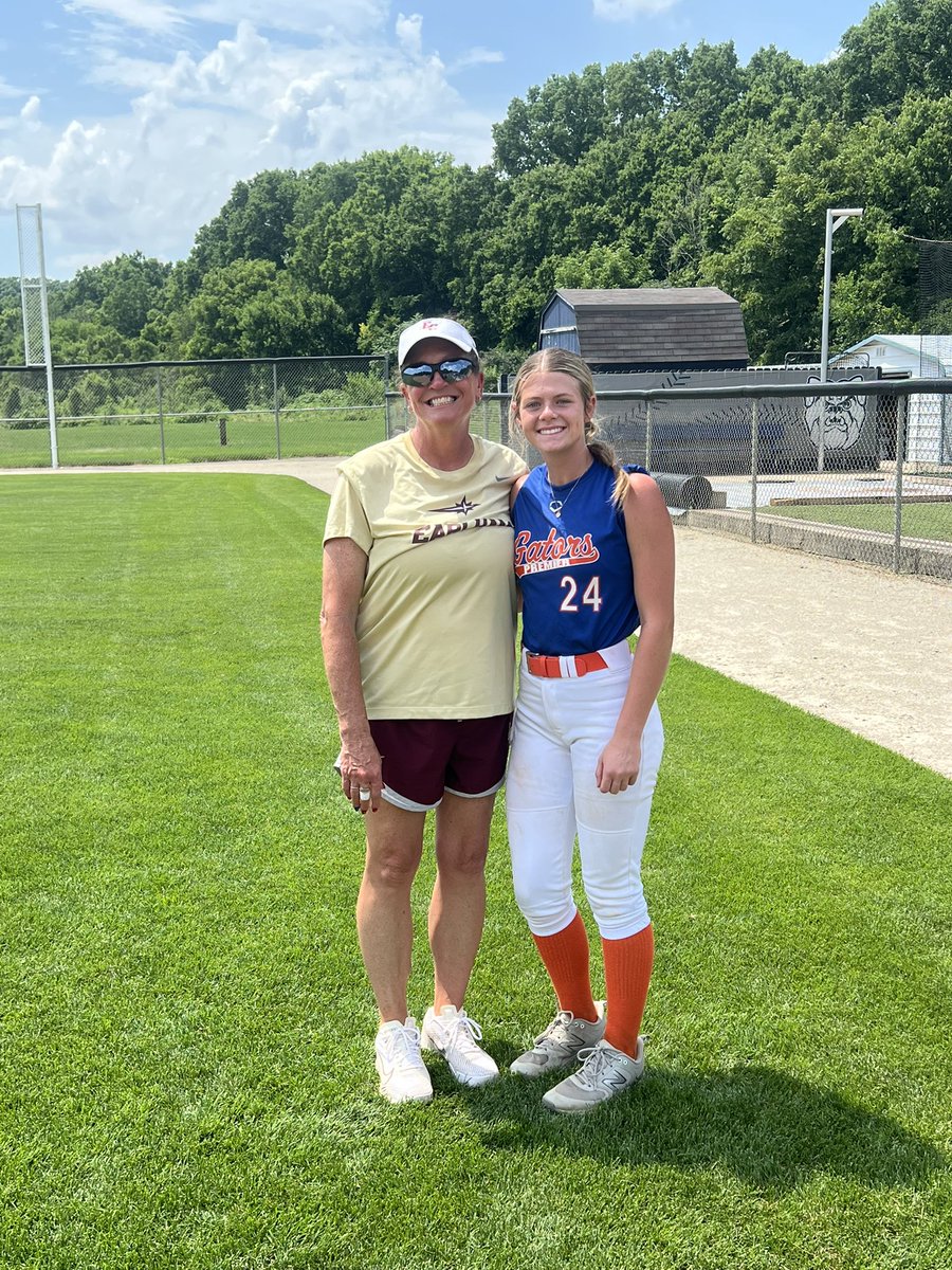I had so much fun at Butler Camp with Coach Hall! Learned many new skills and met some of Butlers softball players as well. Can’t wait to come back in July to another camp! 🥎💙🤍