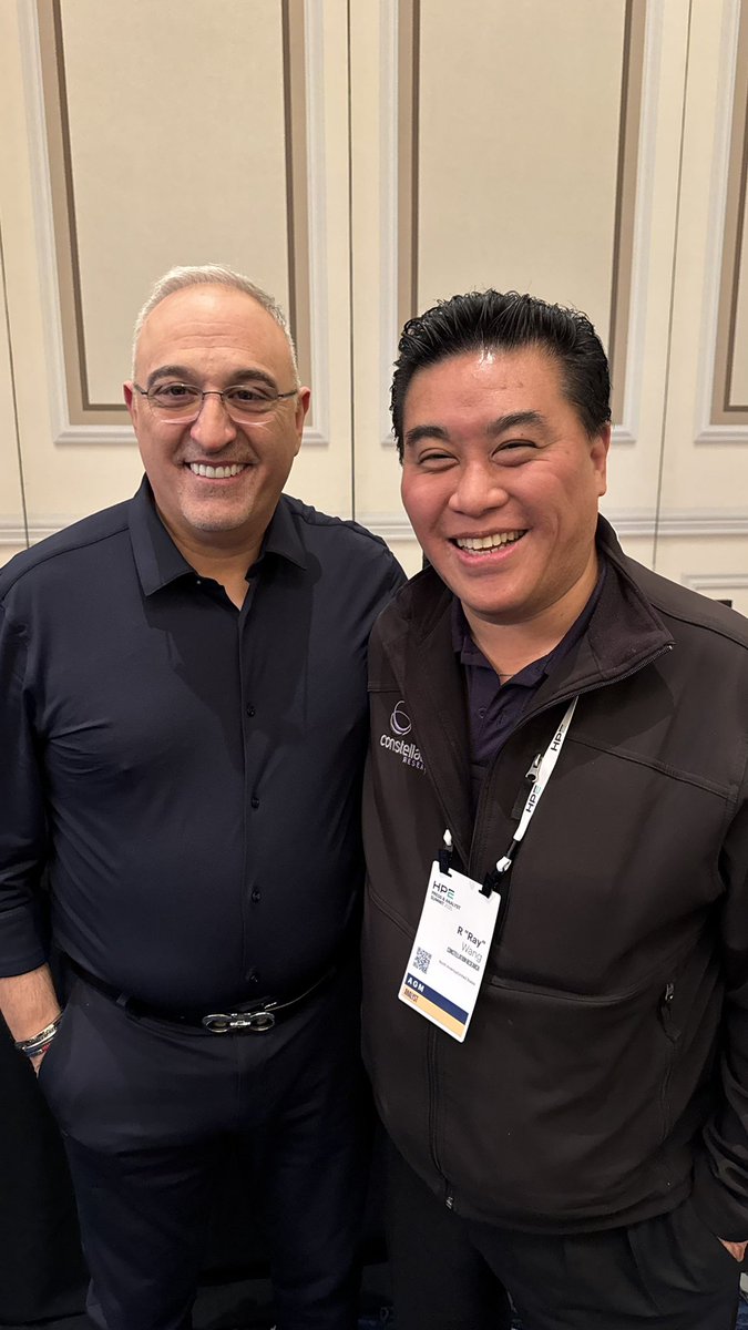 MyPoV: great perspective on quantum and VM Essentials with <a href="/HPE/">HPE</a> #CEO <a href="/AntonioNeri_HPE/">Antonio Neri</a> 
#HPEDiscover