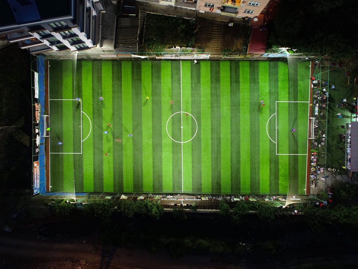 🏆 Şampiyon belli oldu⚽️🥅

"Mevlüt Selami Yardım Sezonu" kapsamında düzenlemiş olduğumuz kurumlar arası futbol turnuvası sona erdi. ⚽️

1️⃣  Metinkale Ortaokulu
2️⃣  Trabzon Üniversitesi
3️⃣  Emniyet Müdürlüğü

En iyi golü
🏅 Hakan Kara (Emniyet Müdürlüğü)
Gol kralı
🏅 Hakan Kara