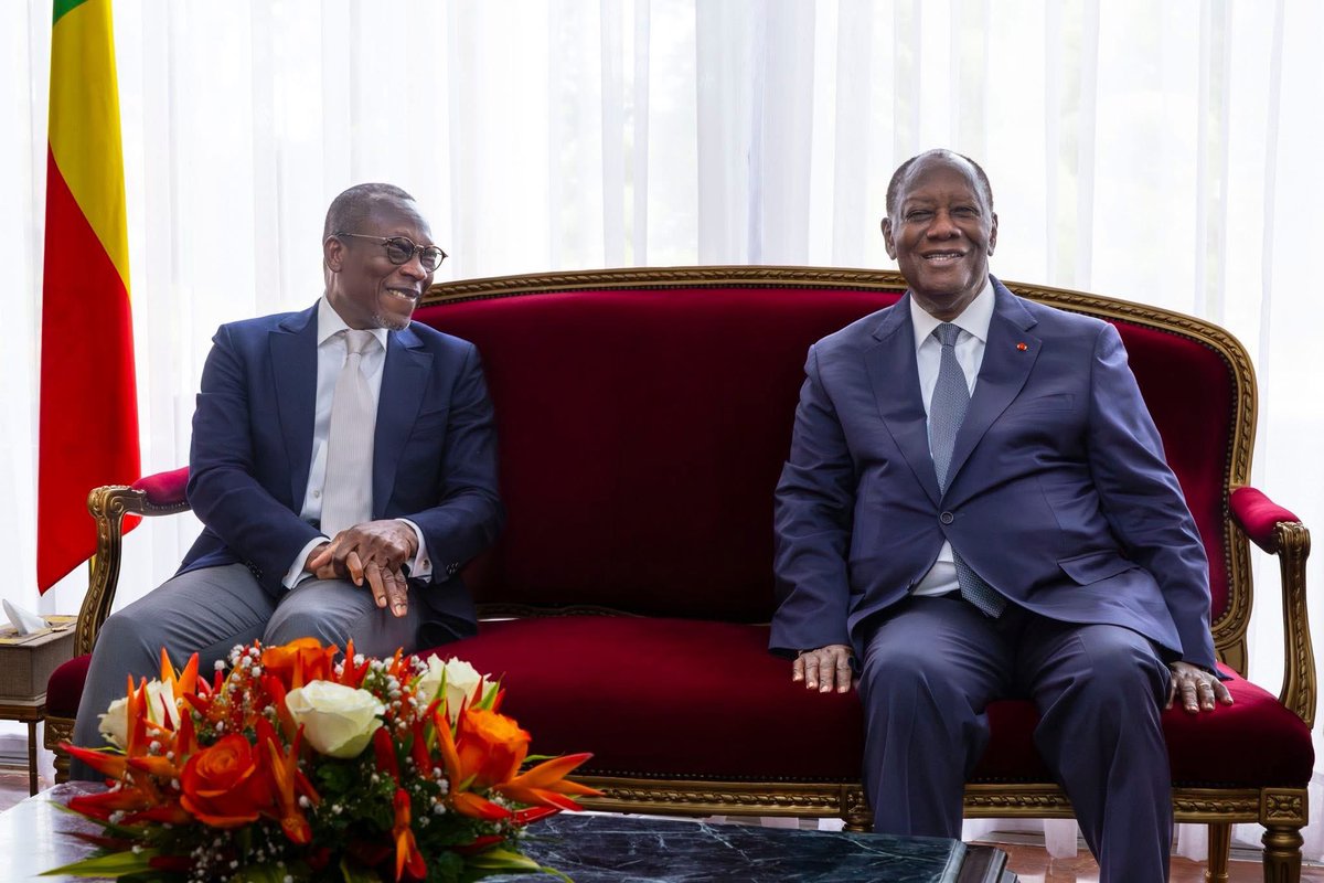 #Coopération Côte d’Ivoire - Bénin 

Ce mardi, le Président de la République, Alassane Ouattara, a eu un entretien avec son homologue béninois, Patrice Talon, sur le renforcement des relations bilatérales ainsi que sur la situation dans la sous-région.