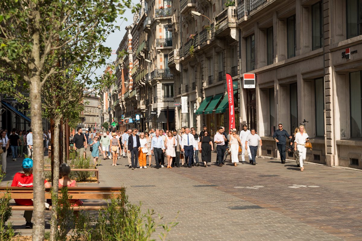 La rue de Metz + verte, + apaisée, + élégante est inaugurée. 🌳 

Elle est à vous désormais !

#ToulousePlusFacile