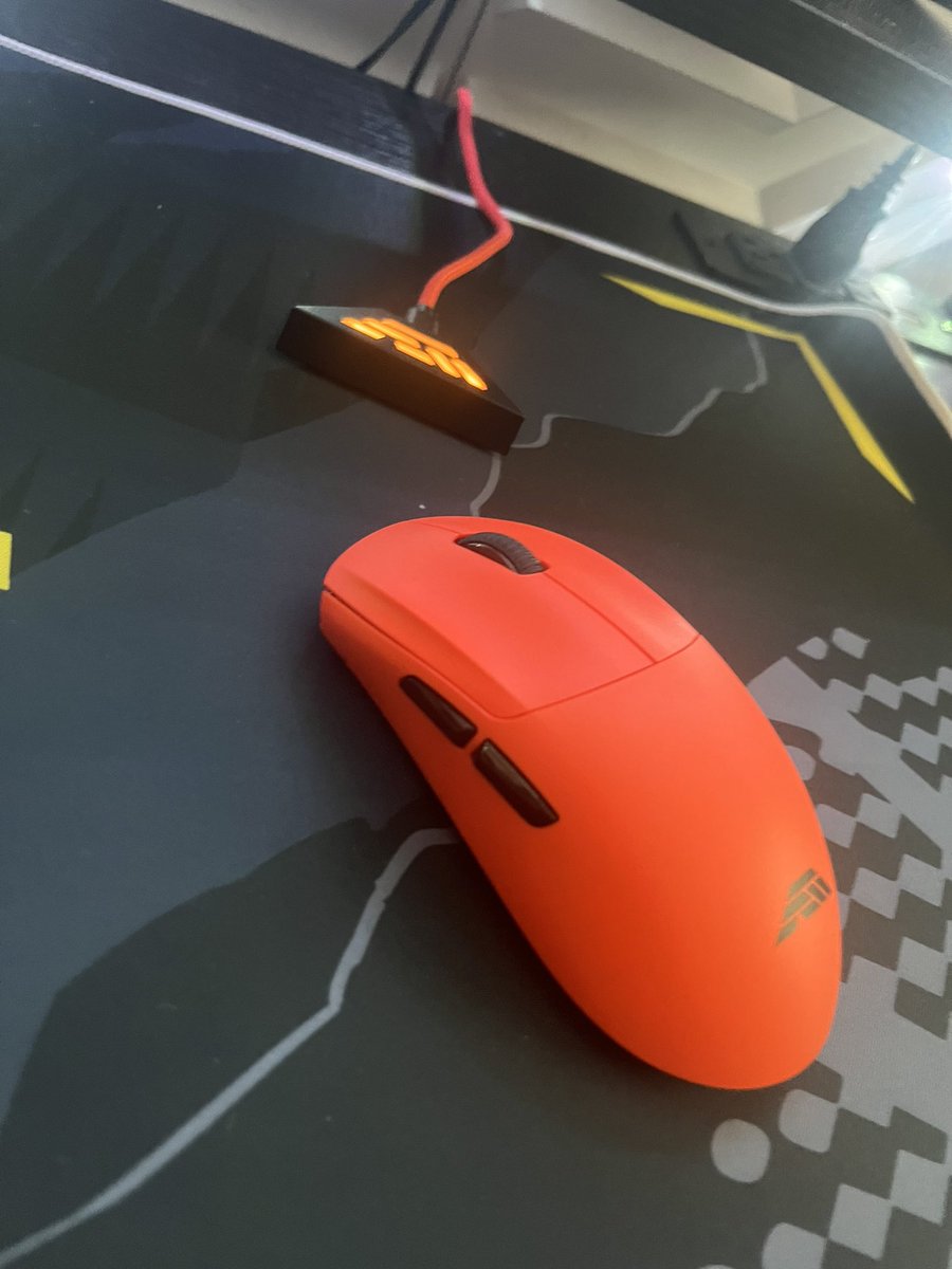 got the mouse yesterday and it’s insane. definitely my permanent mouse 

(made a video about it on every social)