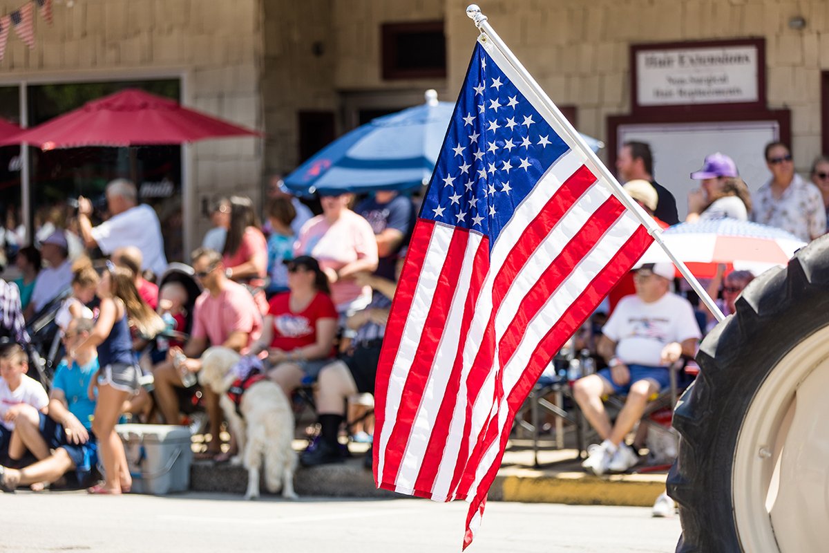 DCN_ND's tweet image. πDid you know the Mandan Independence Day Parade dates back to 1879 and is the one of the oldest continuous rodeos in the U.S.? Whether you're taking in parade, shooting off fireworks or just spending quiet time with family and friends, we hope you have a fun & safe 4th of July!