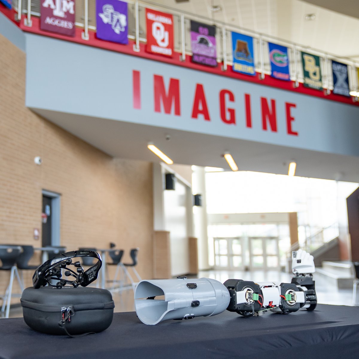 LewisvilleISD's tweet photo. Hundreds of hours. One incredible friendship. Three @Marcus_HS students built a mind-controlled prosthetic leg for their friend — and changed all their lives. 🦿 

🎥 https://t.co/yK8Z8LbgWA

#everyONE #OneLISD https://t.co/oStndvSMNe