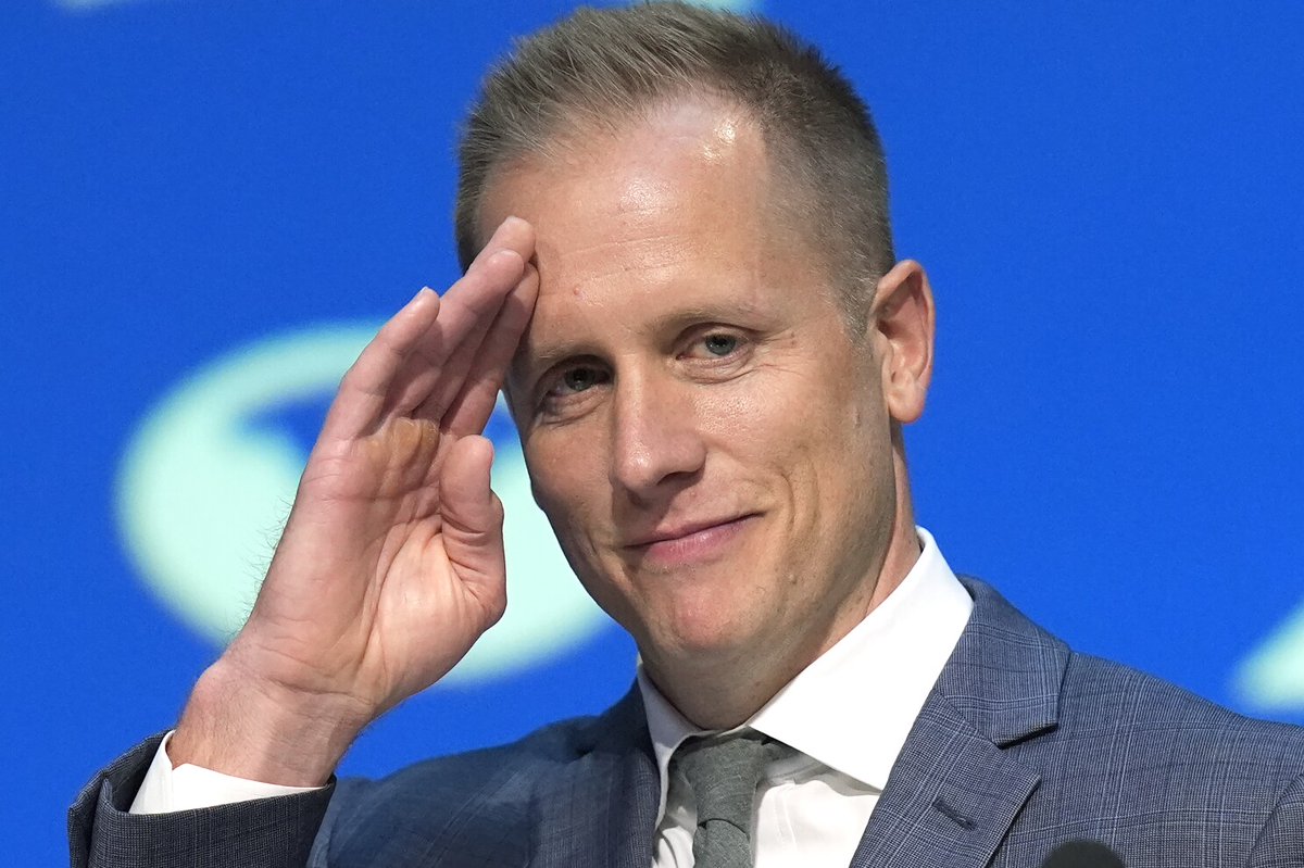 BYU landing the No. 1 ranked uncommitted QB today, in a calendar year where they also landed the No. 1 HS basketball player in the country.

With that school's resources now having the Big 12 backing - they're gonna be a PROBLEM for a lot of people in college sports going forward