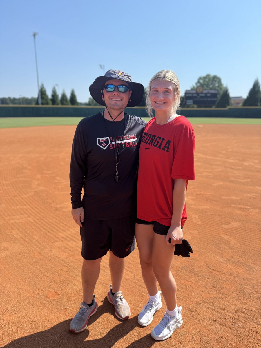 North Oconee Softball (@nohsfastpitch) on Twitter photo Day 2 ✅ ~ our campers had relays, they hit off the Hack Attack, they hustled and they dropped BOMBS at our hitting station!
To close camp out we got to hear from NOHS C/O 2024 and current <a href="/UGASoftball/">Georgia Softball</a> player Maddie Johnson. Grateful for and proud of you <a href="/MaddieBJohnson3/">Maddie Johnson</a> Day 2 ✅ ~ our campers had relays, they hit off the Hack Attack, they hustled and they dropped BOMBS at our hitting station!
To close camp out we got to hear from NOHS C/O 2024 and current <a href="/UGASoftball/">Georgia Softball</a> player Maddie Johnson. Grateful for and proud of you <a href="/MaddieBJohnson3/">Maddie Johnson</a>