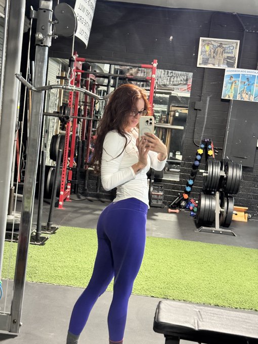 Watch Maddy May's leaked NSFW photo on TwXstars