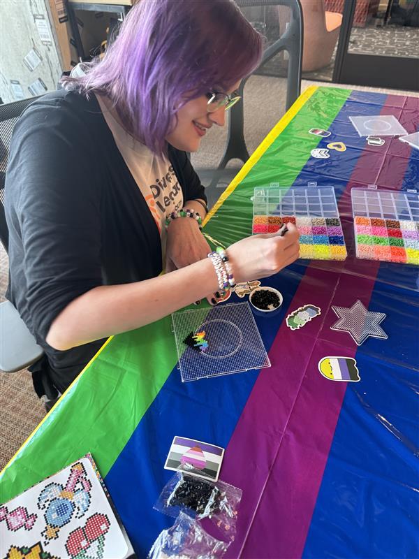 This Pride Month, we were proud to host a celebration of love, acceptance, and unity at Gas South! From wearable crafts that symbolized support and inclusion to a powerful artist slideshow featuring LGBTQ+ creators, the event was a vibrant expression of community.